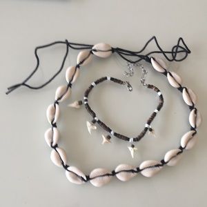 Shell necklace, shark tooth anklet/bracelet!